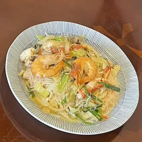 20 三種海鮮と季節野菜炒め/21 エビのチリソース煮