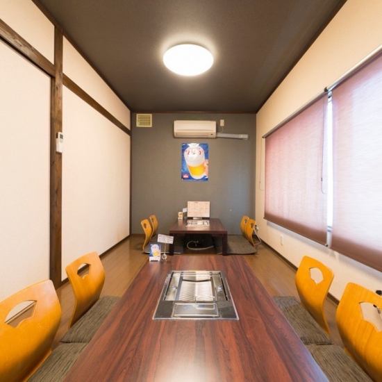 お座敷個室は最大18名様まで個別スペースでご宴会可能です。