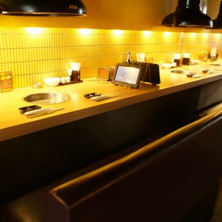 Equipped with couple seats ♪ You can enjoy a yakiniku date in a space of only two people ◎