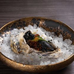 烤濃稠魷魚墨汁和飛魚籽