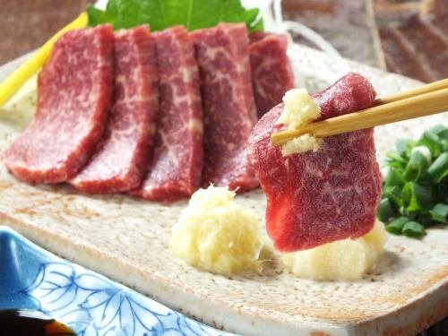 馬刺し赤身/特選ロース赤身
