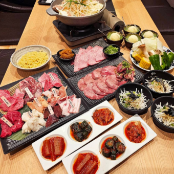 [120 minutes of all-you-can-drink included] Kindou-ki Meat Course: 18 dishes including Kindou's specialty, spicy horumon hotpot ◆ 6,500 yen (tax included)