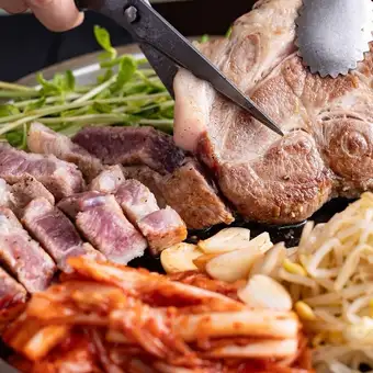 [Winter Limited] Samgyeopsal & Nakgopse Hot Pot [Double Main Course] 2.5 Hours All-You-Can-Drink 10 Dishes 6000 Yen