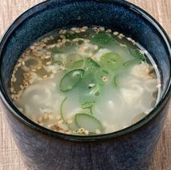〆の鶏スープ