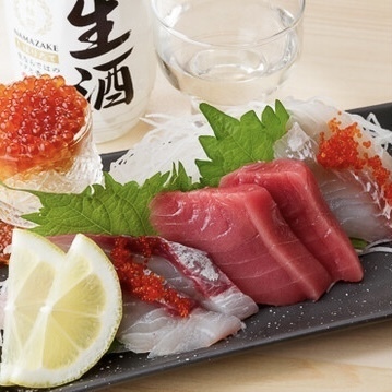 土・日・祝12時～17時限定対象ドリンクが何杯飲んでも99円！