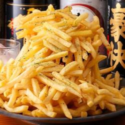 バカ盛りポテトフライ