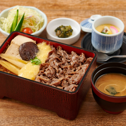 <Lunch Menu> Japanese Black Beef & Owari Beef Sukiju Gozen 1500 yen (tax included)