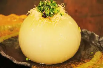 丸ごと玉ねぎ煮込み