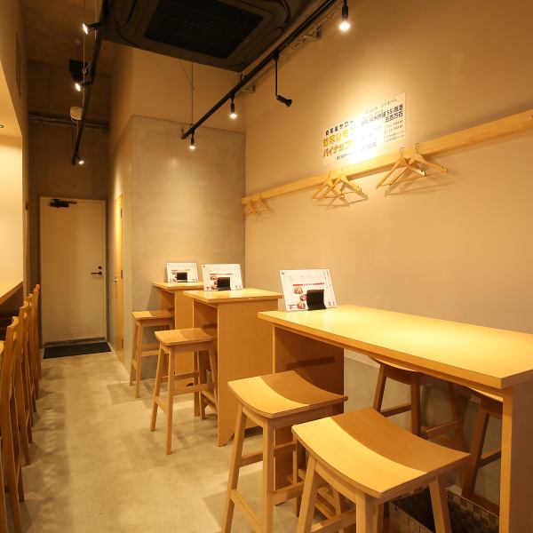 [For various banquets and important gatherings] Table seating is recommended for groups.Accommodates up to 8 people! Enjoy your time with everyone.It's also perfect for gatherings with friends and family.Please enjoy your time while enjoying delicious food in a comfortable space.Please feel free to contact us.