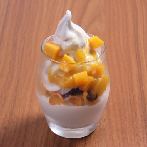 ソフトクリームパフェ
