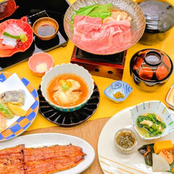 【いろどり御膳】牛肉陶板焼や鰻蒲焼(半身)、天婦羅など全9品　6050円(税込)