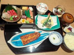 竹葉弁当(鰻半尾)