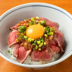 특제 로스트 비프 덮밥
