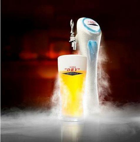 生ビール・ハイボール・焼酎・サワー・ワイン・果実酒…と種類豊富にご用意しております！「こんなお酒がいいな」とお伝えいただければお料理に合ったお酒をお選びします！カウンター前には選び抜かれた焼酎もたくさん。