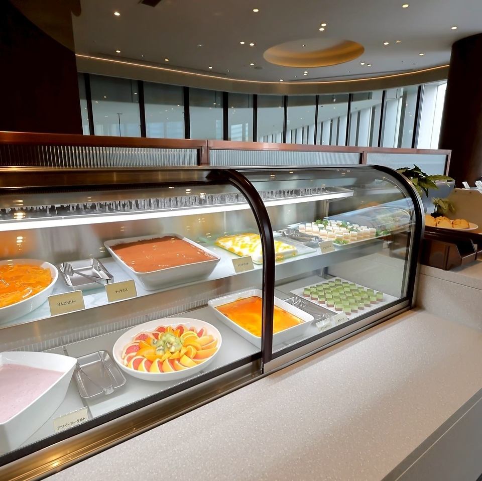 自家製含む10種類以上のデザートをお楽しみいただけます