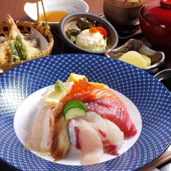 You can also enjoy fresh sashimi ♪