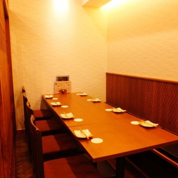 [For banquets and drinking parties...!] We have a table that can accommodate 8 people ◆ As shown in the photo, you can also have a banquet for 8 people ◆ We cannot accept parties of 9 to 11 people or less Please forgive me◆