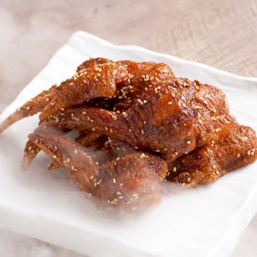 ひえ手羽 1本220円(税込)/10本セット2100円(税込)