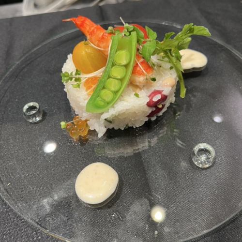 酢めしのサラダ仕立