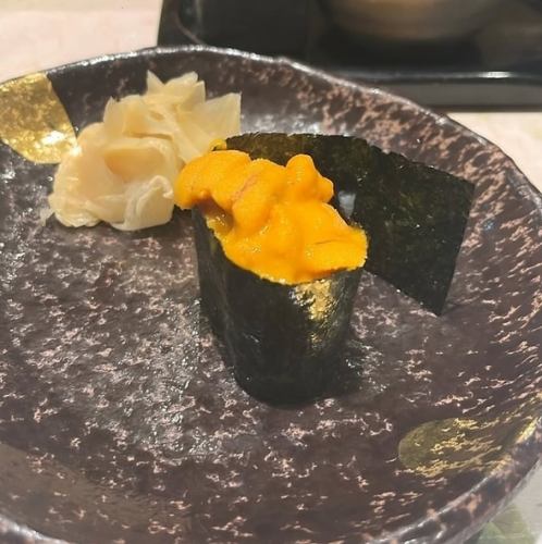 北寄貝・つぶ貝・穴子・雲丹・いくら・椎茸・白菜・芽ネギ・玉子