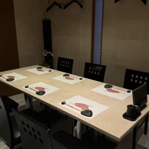 大理石で洗練された雰囲気