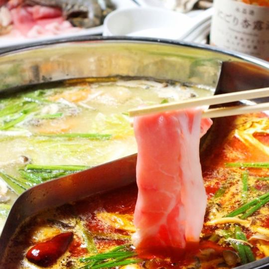 【2H飲み放題付♪冬の人気名物!特製2種の麻辣火鍋コース6500円】