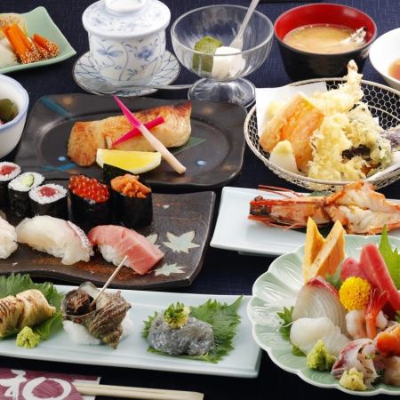 【娱乐/纪念日◆极限套餐】精选食材的延续！特制寿司、和牛、生鱼片、天妇罗的豪华套餐