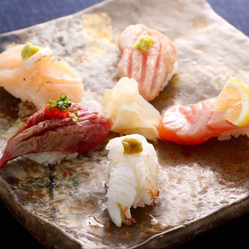 5 pieces of aburi nigiri