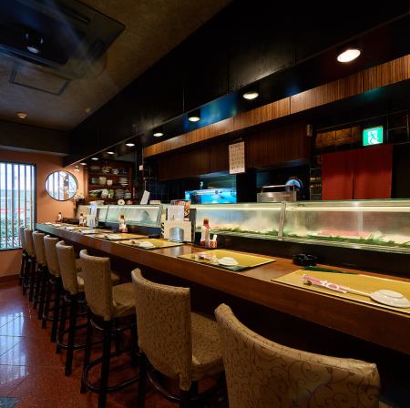 說到壽司店，就有櫃檯。您可以在工匠的技藝面前享用美味可口的飯菜。