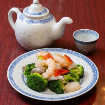 【お手頃セット】八宝菜・マーボー豆腐・デザート等　全6品　3080円(税込)