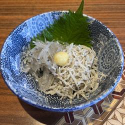 生しらすと釜揚げしらす二色