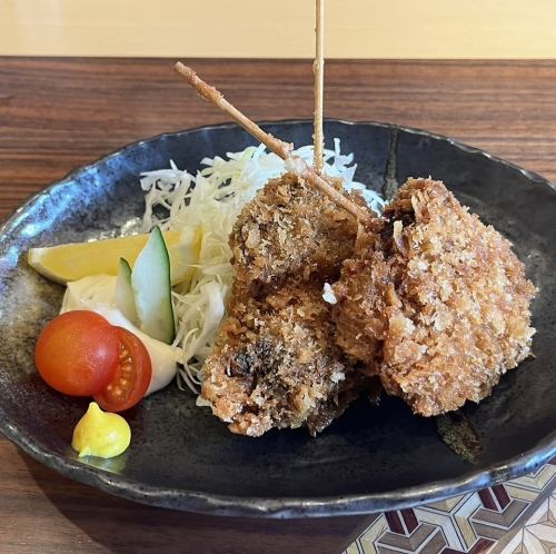 マグロ頬肉の串カツ 二本