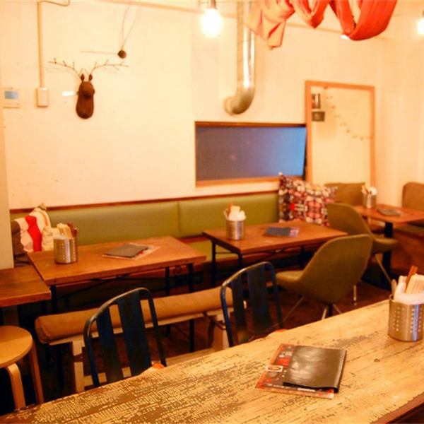 誕生日・女子会に♪木の温もりを感じる店内でお食事を楽しんで頂けます！【元町/肉/イタリアン/海鮮/女子会/誕生日/パスタ】