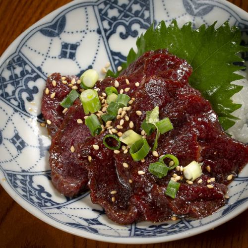 Horse sashimi (lean horse meat)