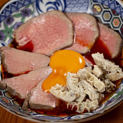 Three kinds of raw meat yukhoe (tongue, honeycomb tripe, heart)
