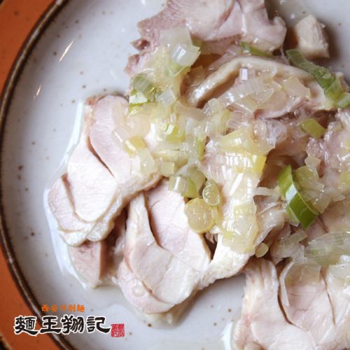 steamed chicken onion sauce