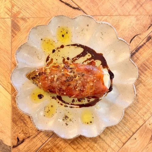 生ハムを巻いたチコリのオーブン焼き