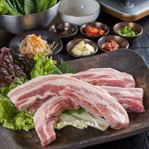 大人気のサムギョプサル