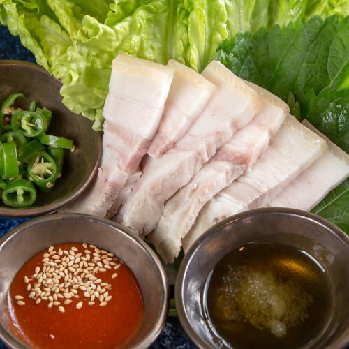 お酒が進む多彩な一品料理をご用意しています！