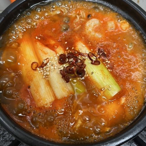 スンドゥブチゲ