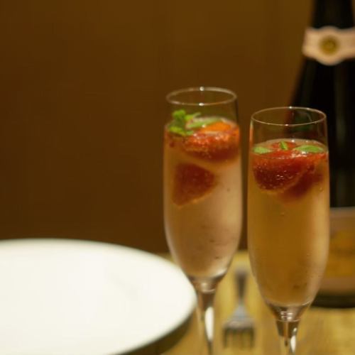 【12月24日・25日17:00~】プレミアムコース◇～120分飲み放題付き～◇6480円(税込)