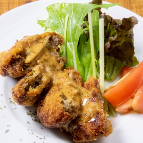 和牛メンチカツ