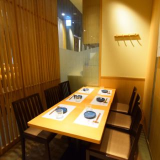 [Semi-private table seating] Spacious table seating♪ Perfect for banquets and drinking parties.