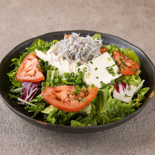 Fried shirasu and tofu salad