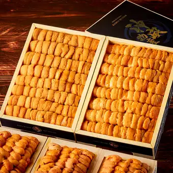 ■September [3-hour all-you-can-drink included] 12-course Uni Course including sashimi with sea urchin and a small bowl of sea urchin and salmon roe: 20,000 yen