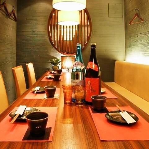 At the back of the 1st floor, there is a completely private room with a Japanese atmosphere! It can accommodate 4 to 24 people, so you can use it for a small party!