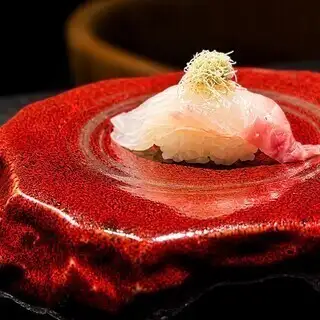 【4,500円コース】自由な発想で仕立てる創作鮨9貫×季節の前菜