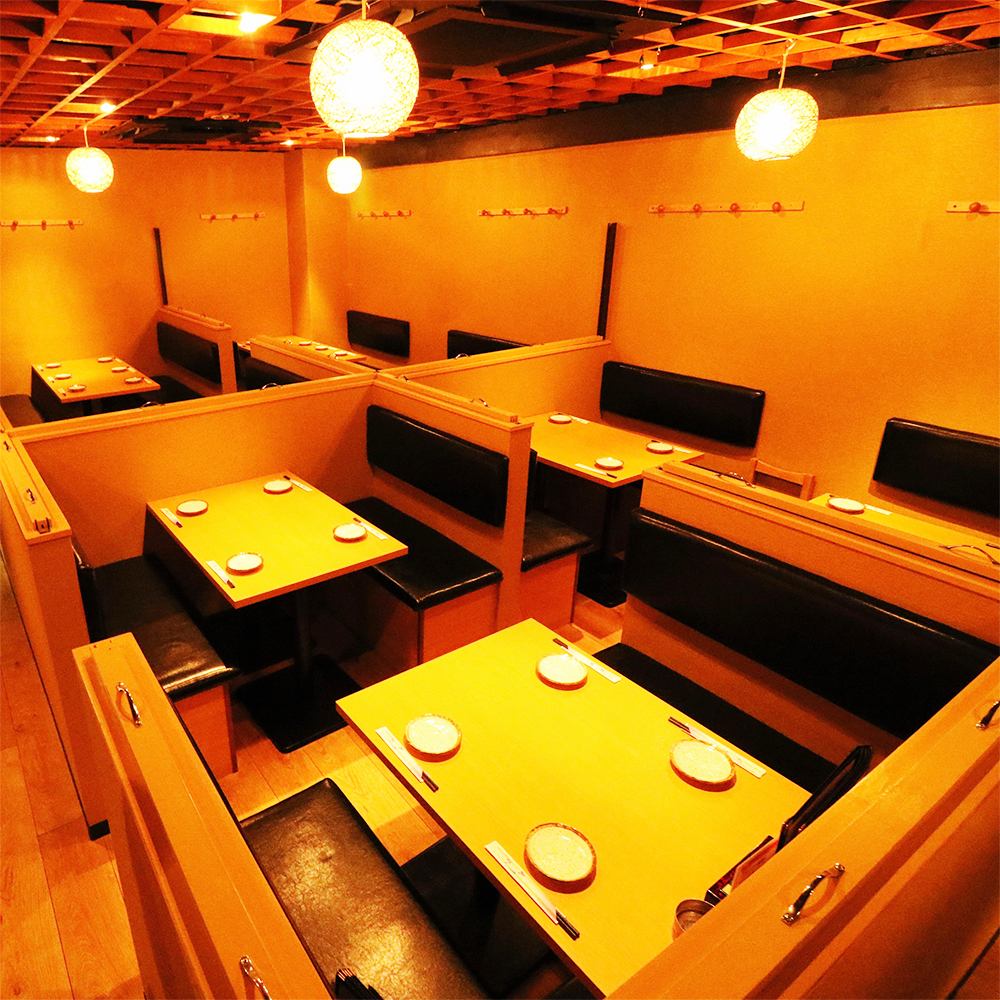 The venue can be rented out for a minimum of 50 people, and can accommodate up to 80 people.