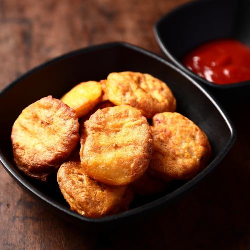 Chicken nuggets (ketchup/mustard/BBQ)