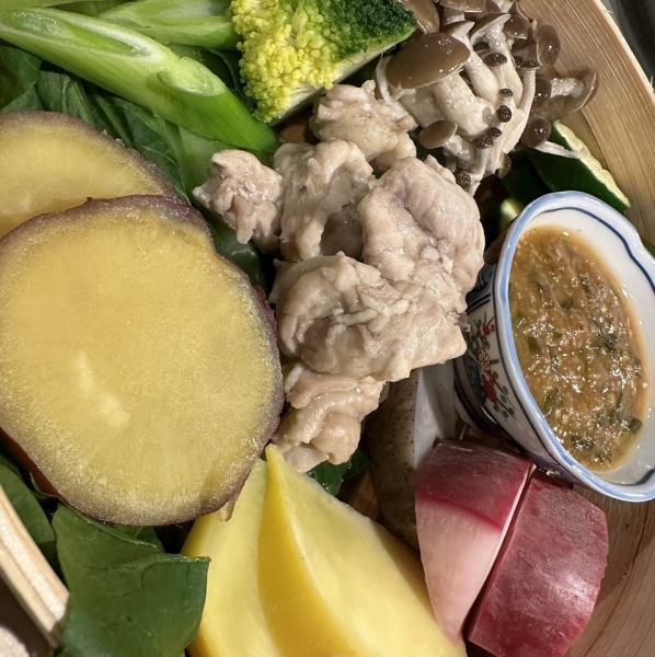 らんちゅう特製の野菜と地鶏を満喫!8品2時間飲み放題付き5000円コース